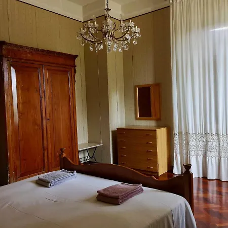 Villino Con Ampio Giardino E Parcheggio Esclusivi Senigallia