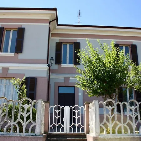 Casa vacanze Villino Con Ampio Giardino E Parcheggio Esclusivi Senigallia